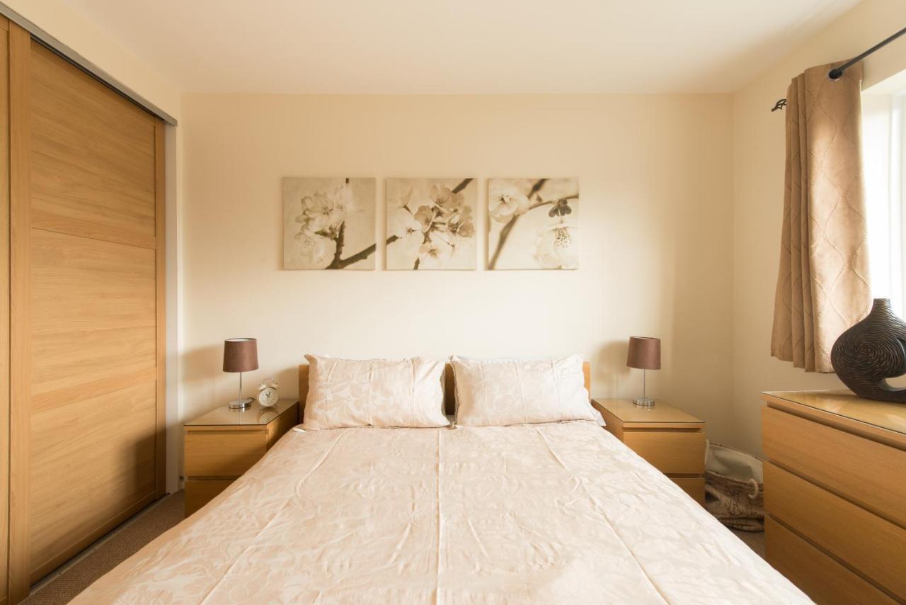 Chesterton Court Apartment Глостер Екстер'єр фото