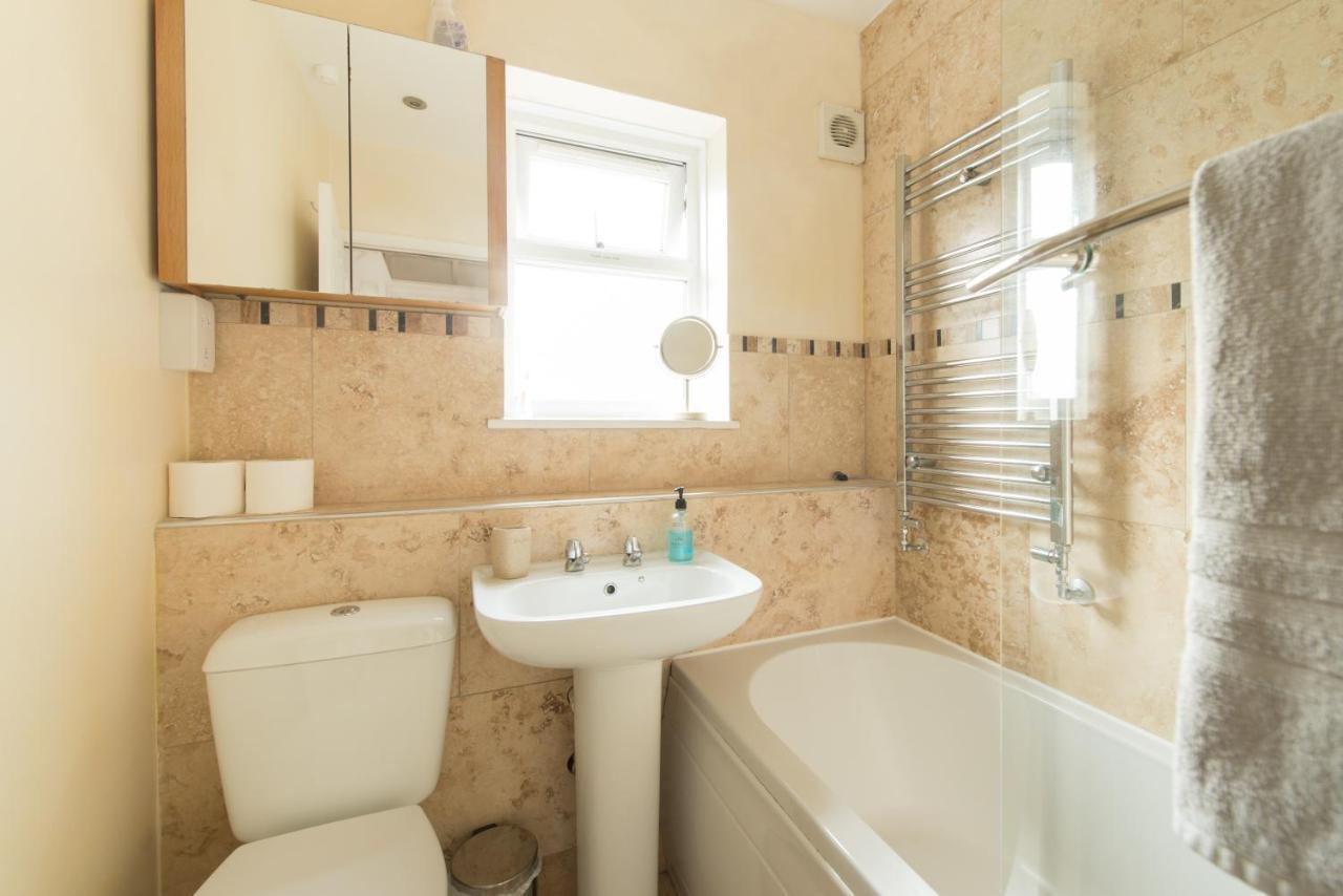 Chesterton Court Apartment Глостер Екстер'єр фото